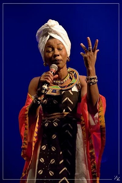 NIK_990123 Fatoumata Diawara 31-01-2019 (Zz) (p).jpg